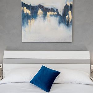 Camera standard con letto king size